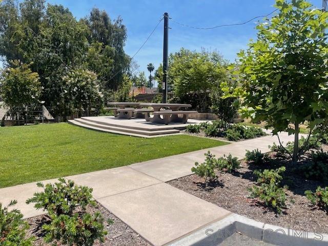 7835 Cypress Dr