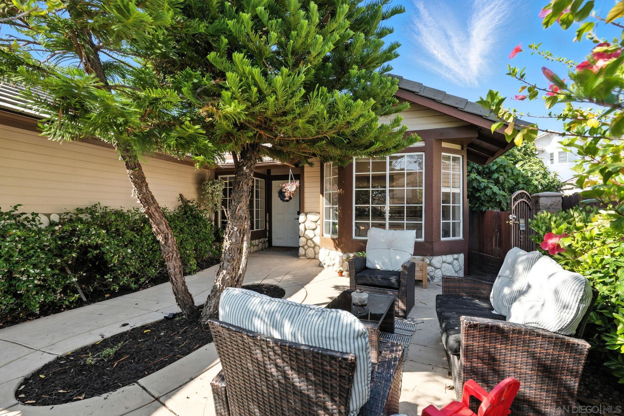 23886 Red Clover Cir