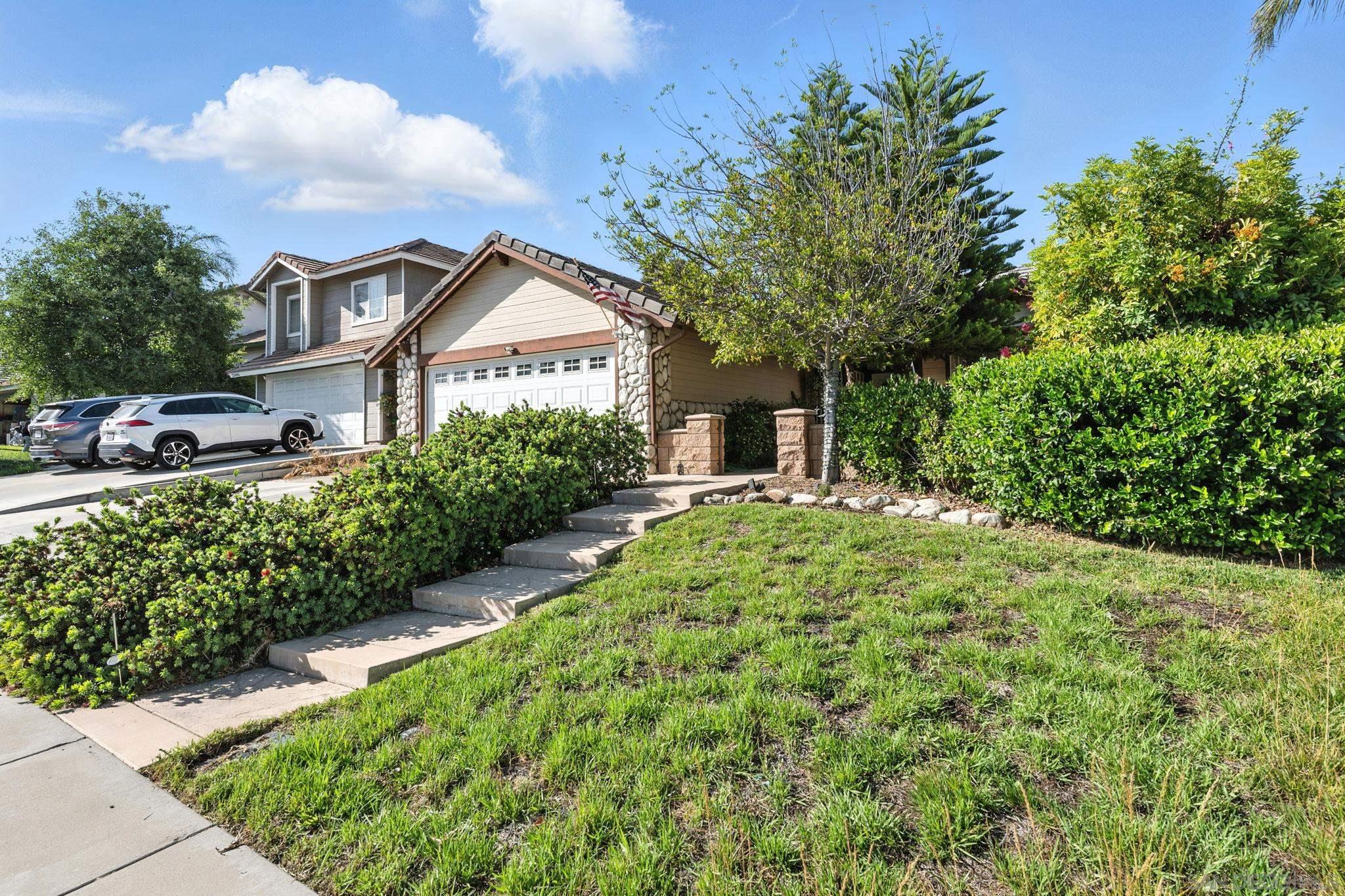 23886 Red Clover Cir