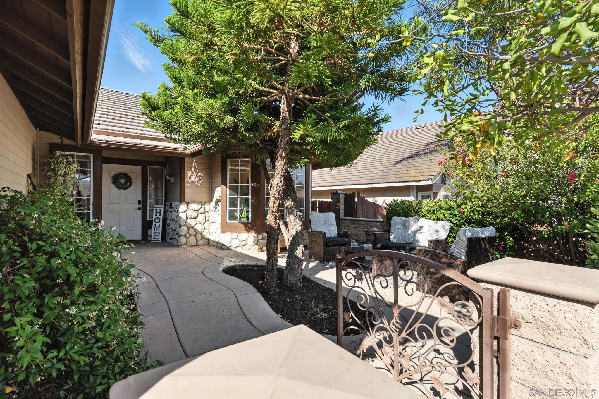 23886 Red Clover Cir