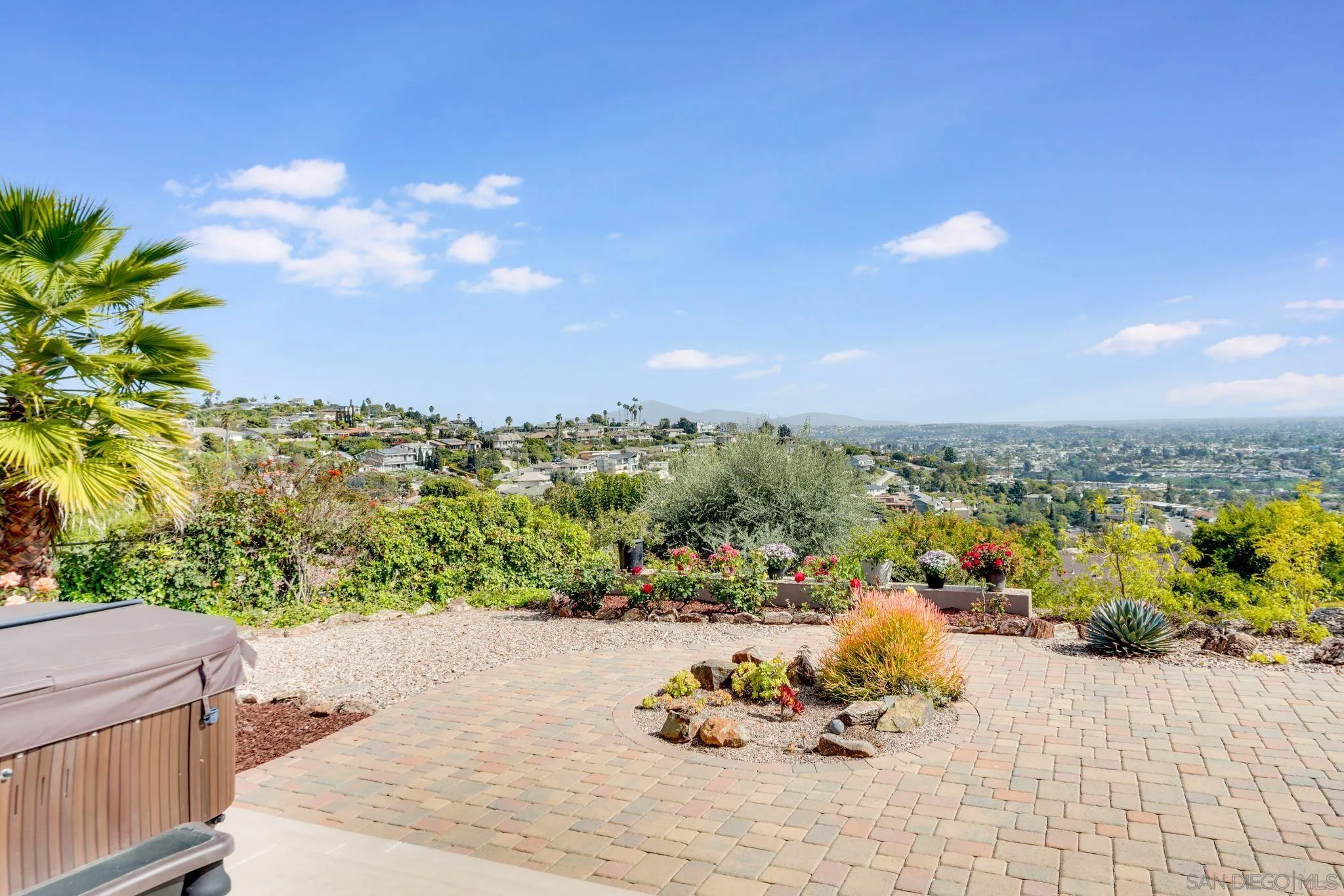 San Diego, California 92120, United States, 4 Bedrooms Bedrooms, ,3 BathroomsBathrooms,Residential,Pending,102624