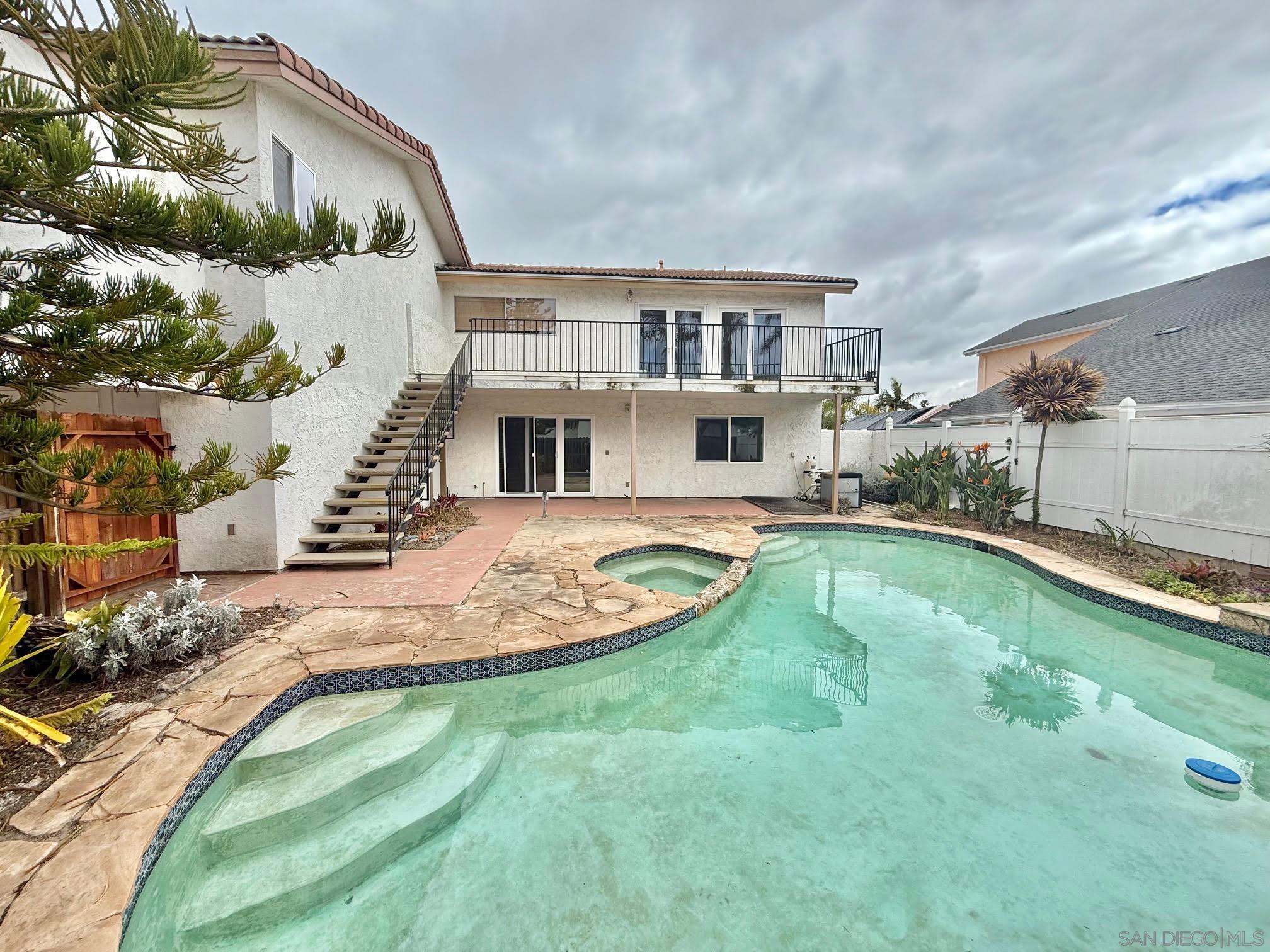 1210 CALIFORNIA