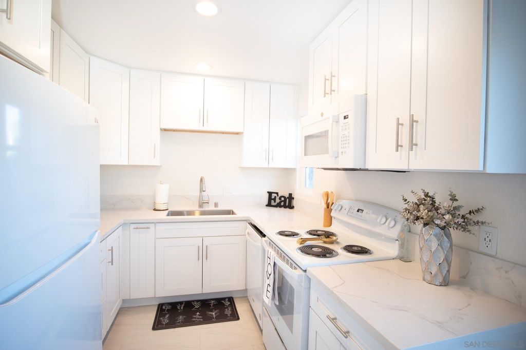 Photo for 4475 Dale Ave #104, La Mesa, CA 91941 (MLS # 230022599)