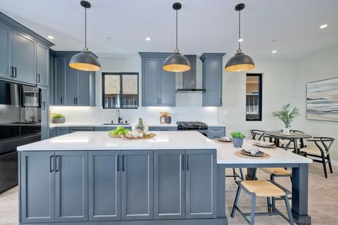 126  Donax Imperial Beach CA 91932