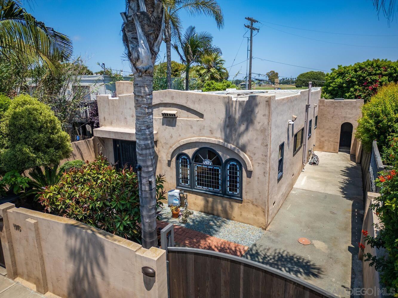 4978 W Point Loma Blvd