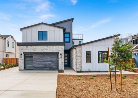 1645  Hunsaker St Oceanside CA 92054