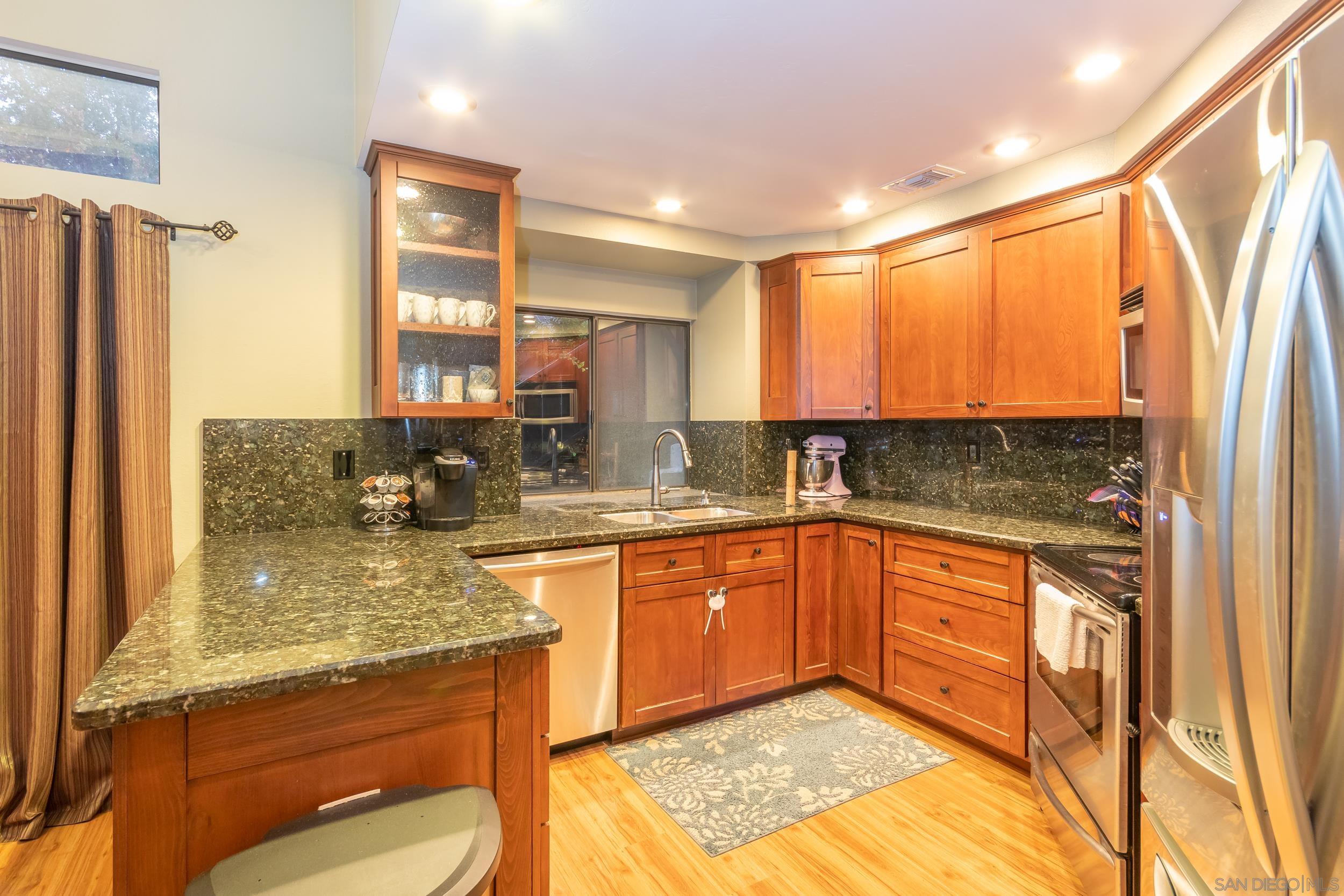 10667 Matinal Cir