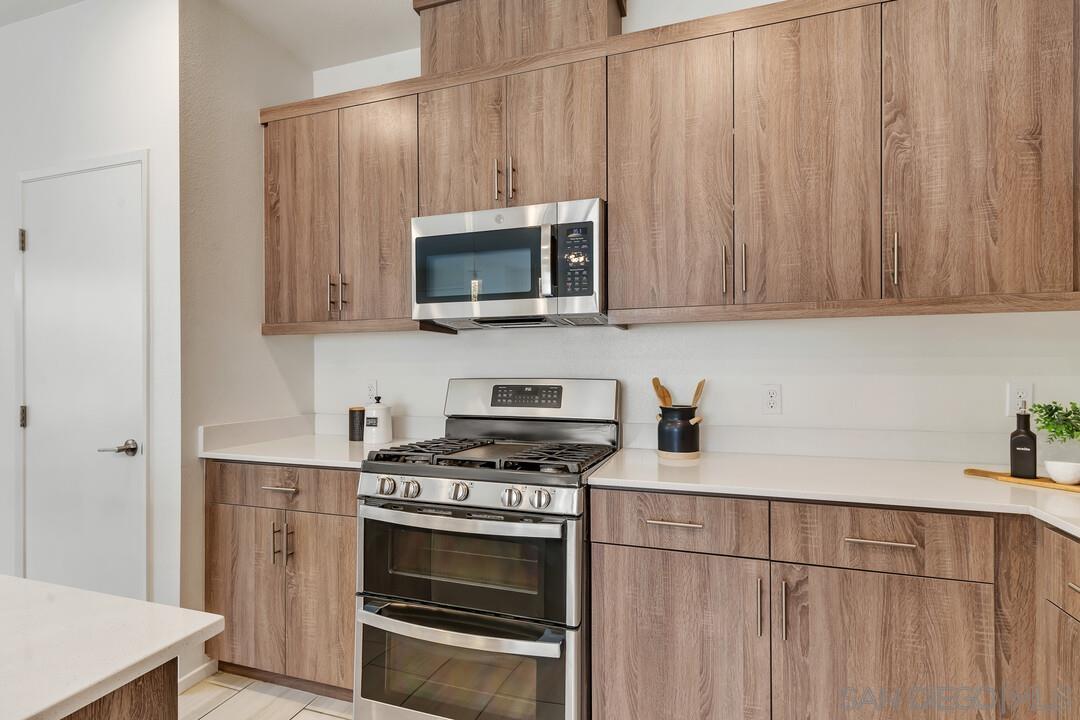35103 Vine Pl