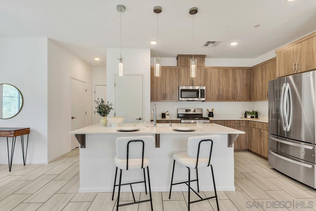 35103 Vine Pl
