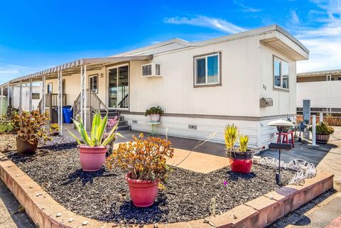 1515  Capalina Rd  SPC 38 San Marcos CA 92069