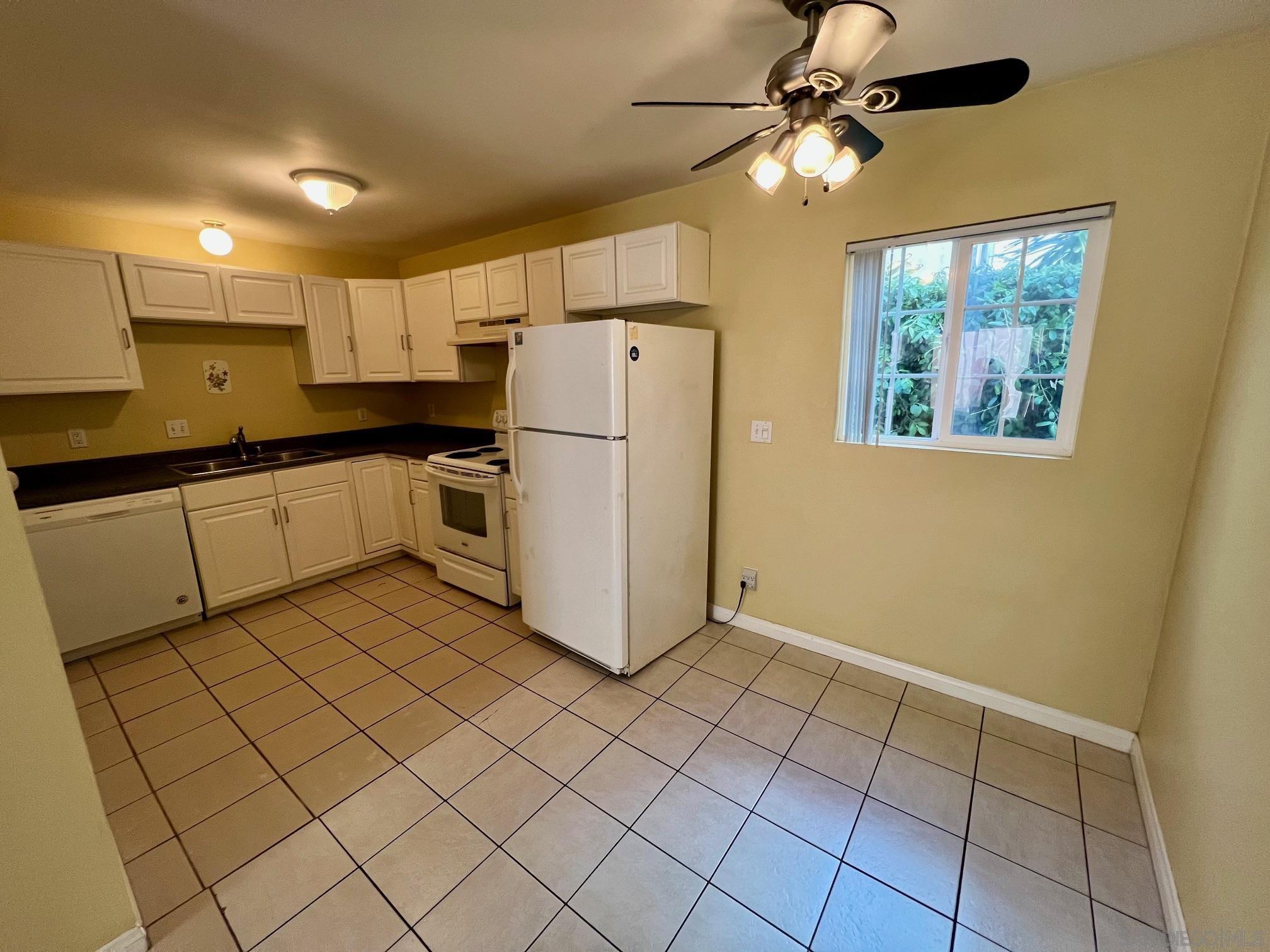 5725 LINDA VISTA RD 2