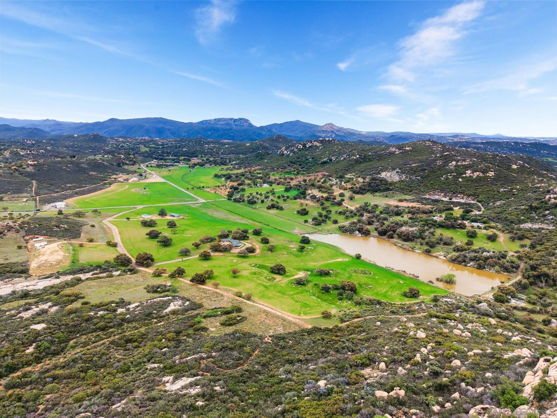 Alpine, California 91901, United States, 3 Bedrooms Bedrooms, ,3 BathroomsBathrooms,Residential,Active,46042