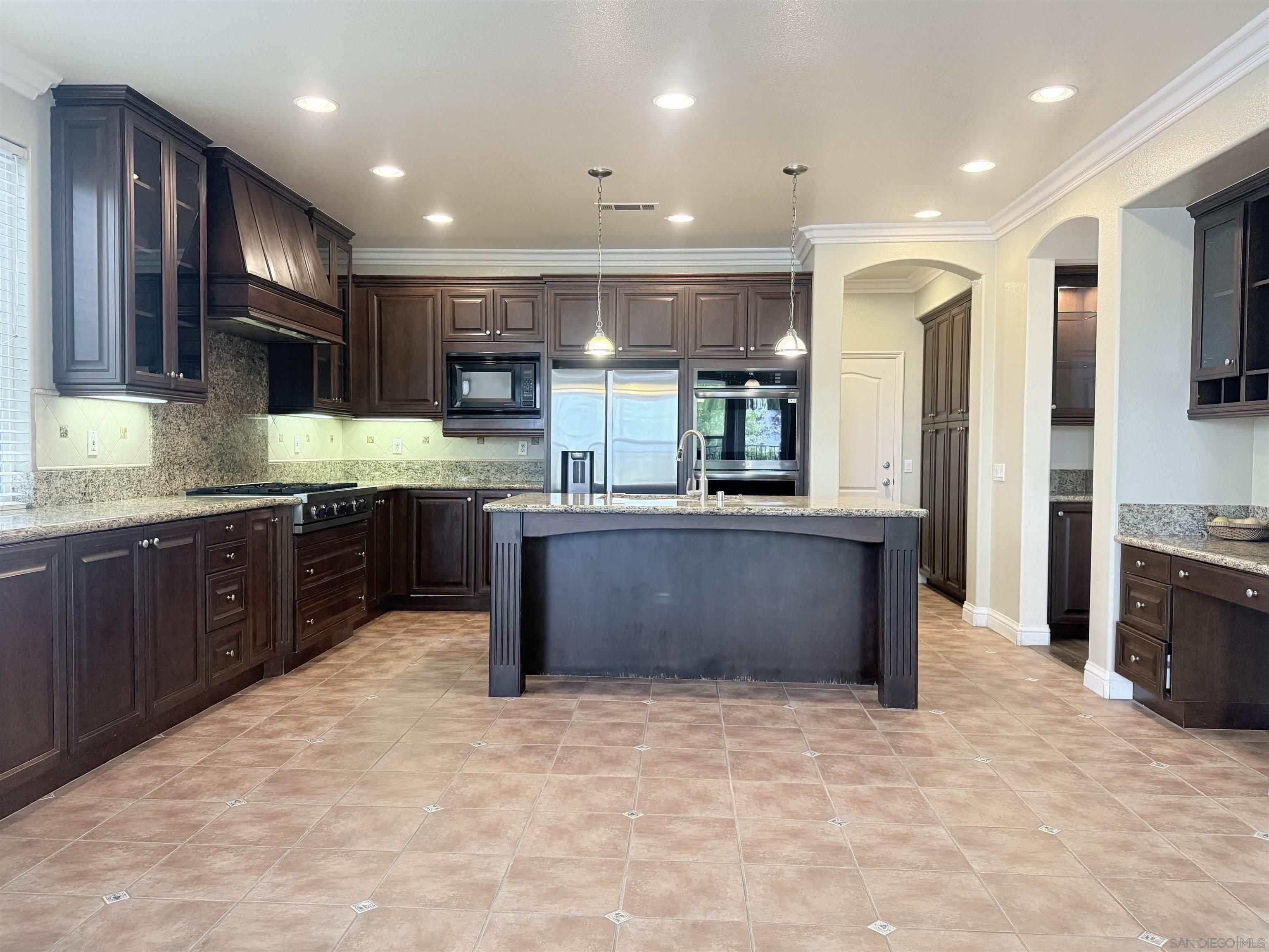 5422 Foxhound Way