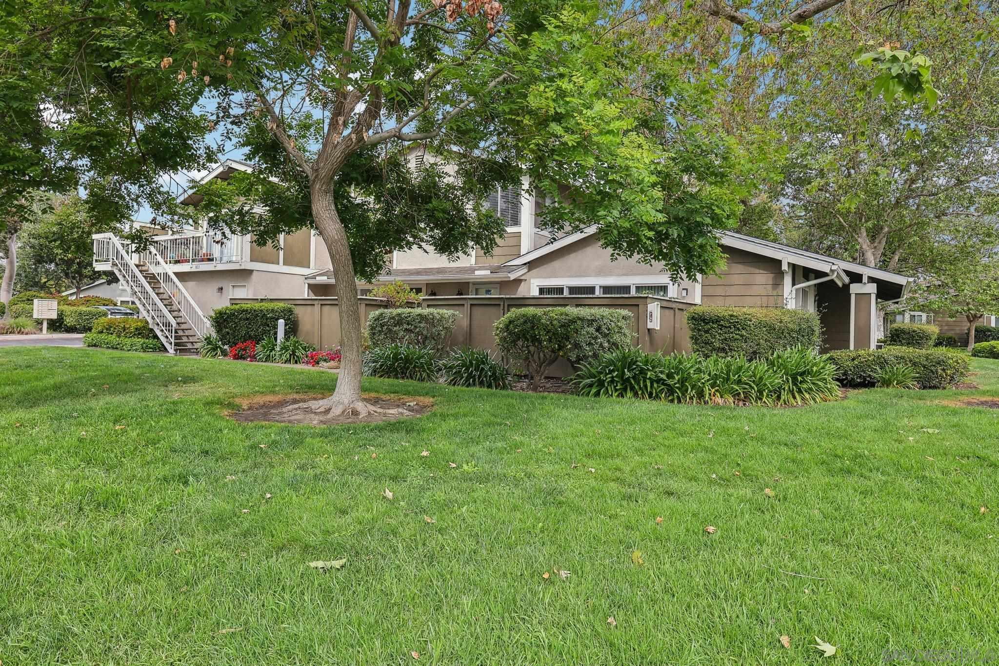 819 Shelter Cove Way