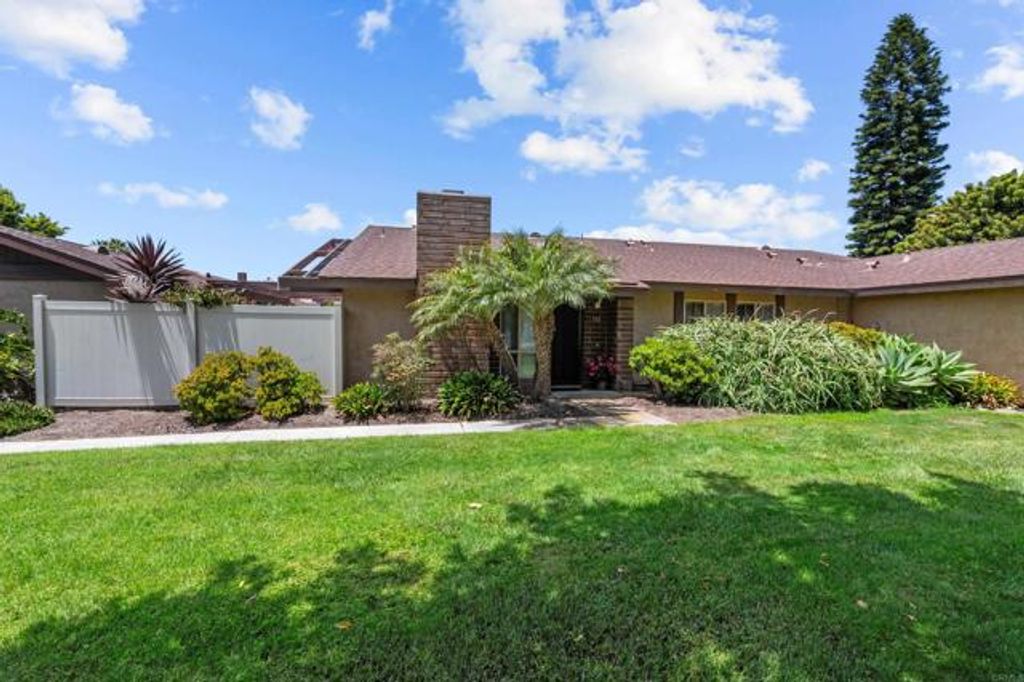 Photo for 550 Fruit Tree Way, Oceanside, CA 92058 (MLS # NDP2404212)