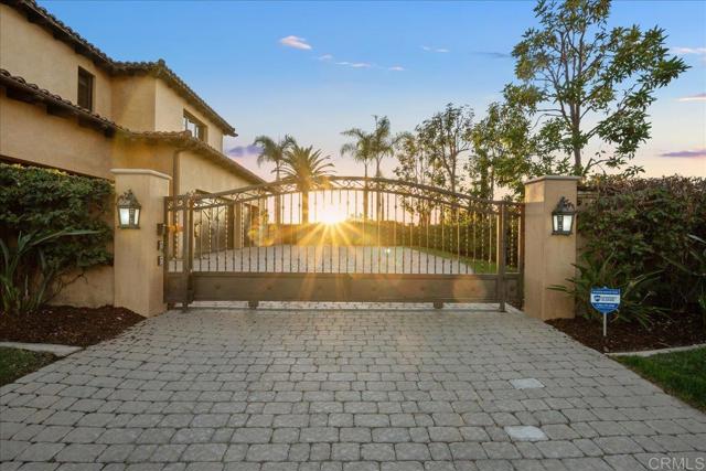 5015 Rancho Quinta Bend