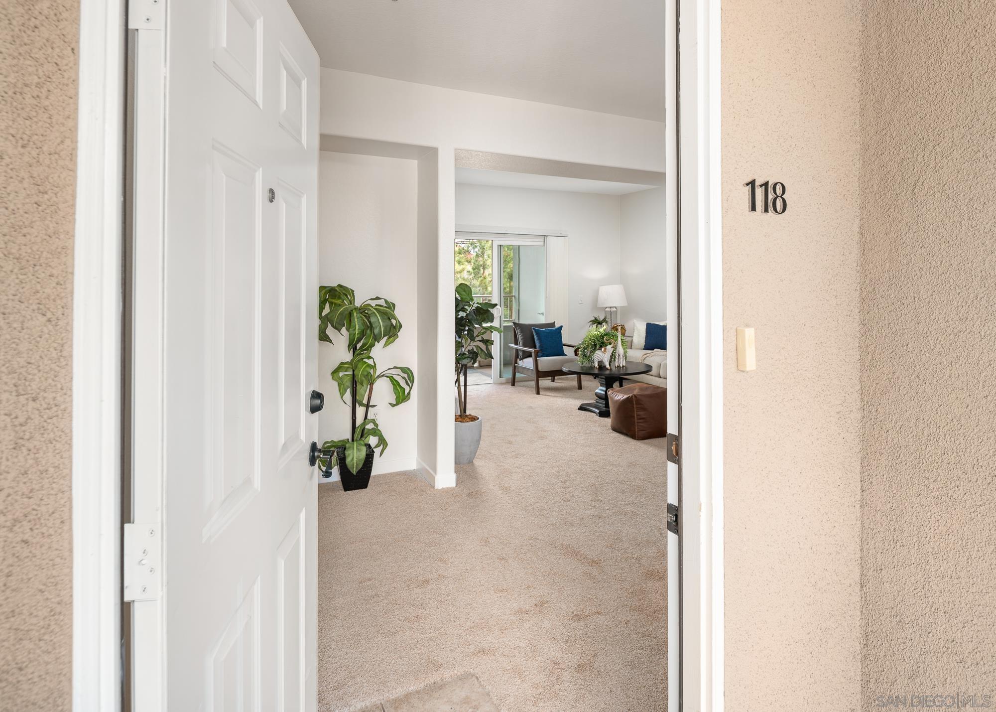 7671 Mission Gorge 118