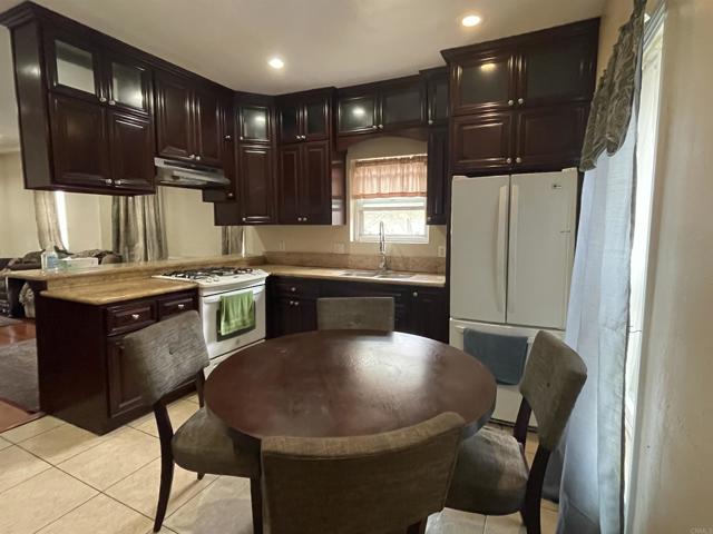 425 N Westlake Ave Avenue