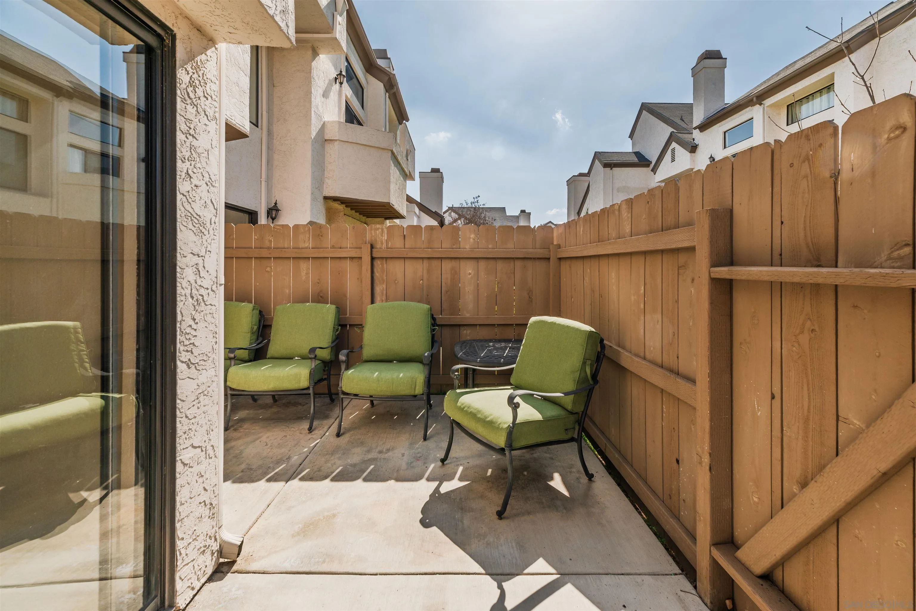 El Cajon, California 92019, United States, 3 Bedrooms Bedrooms, ,3 BathroomsBathrooms,Residential,Pending,5033