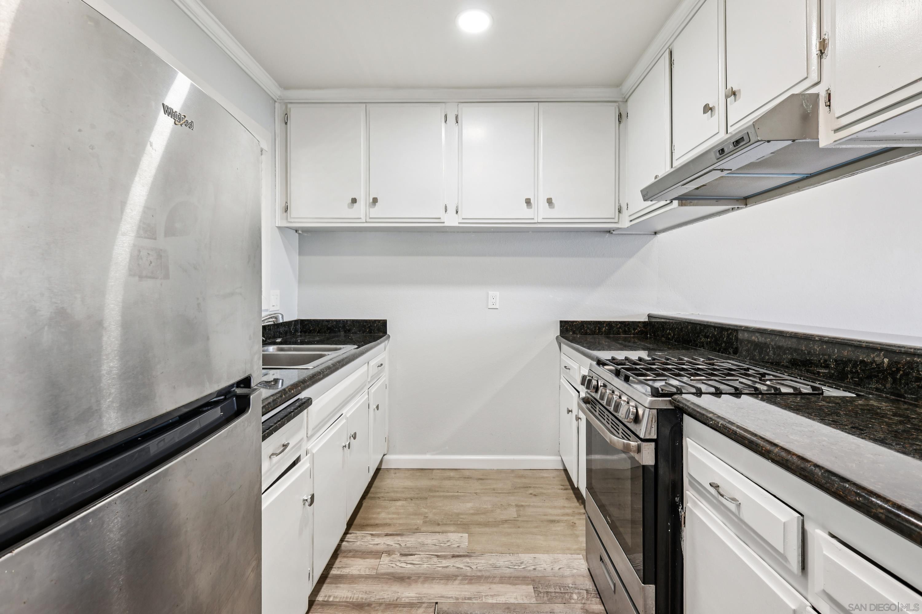 490 Fourth Ave 21