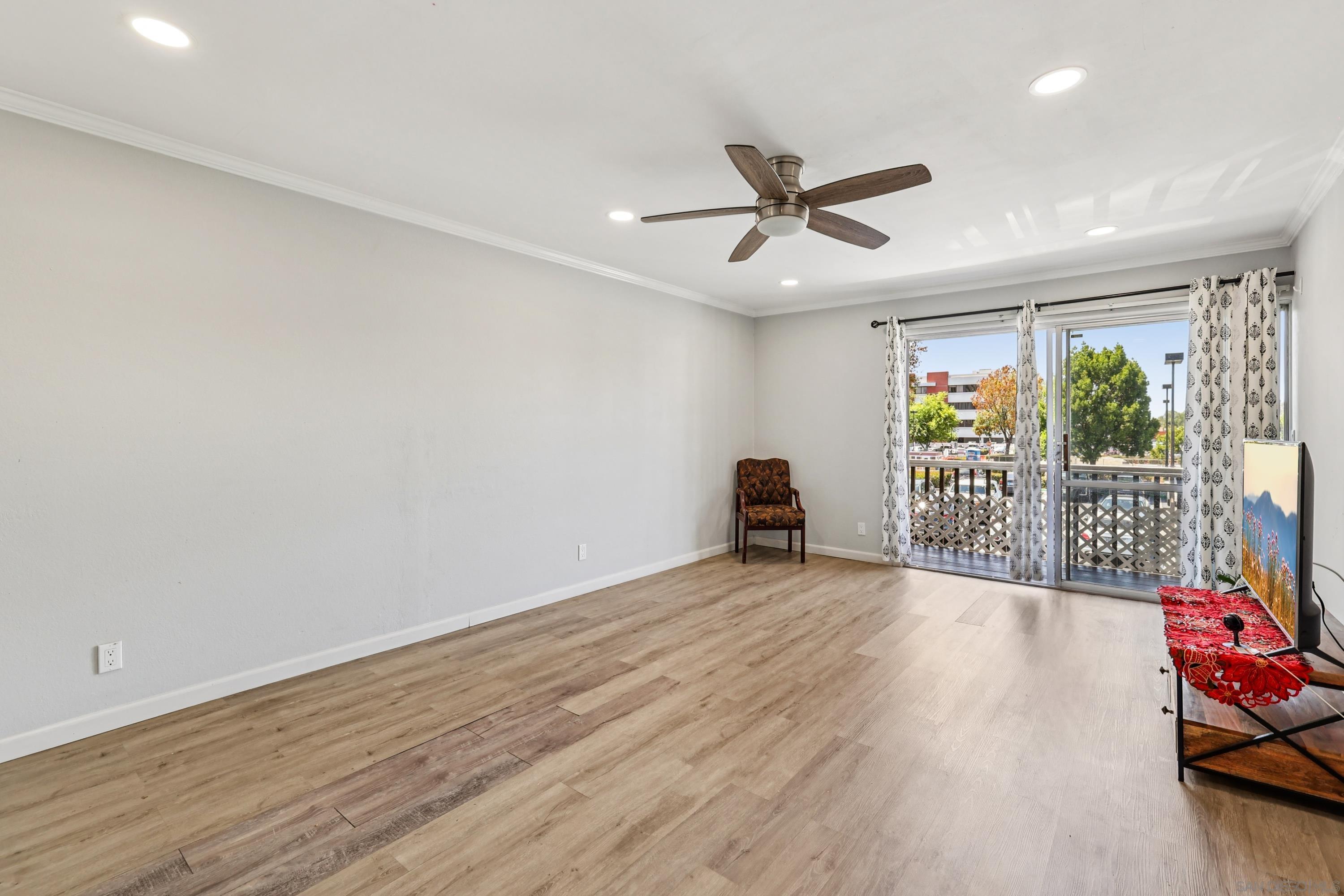 490 Fourth Ave 21