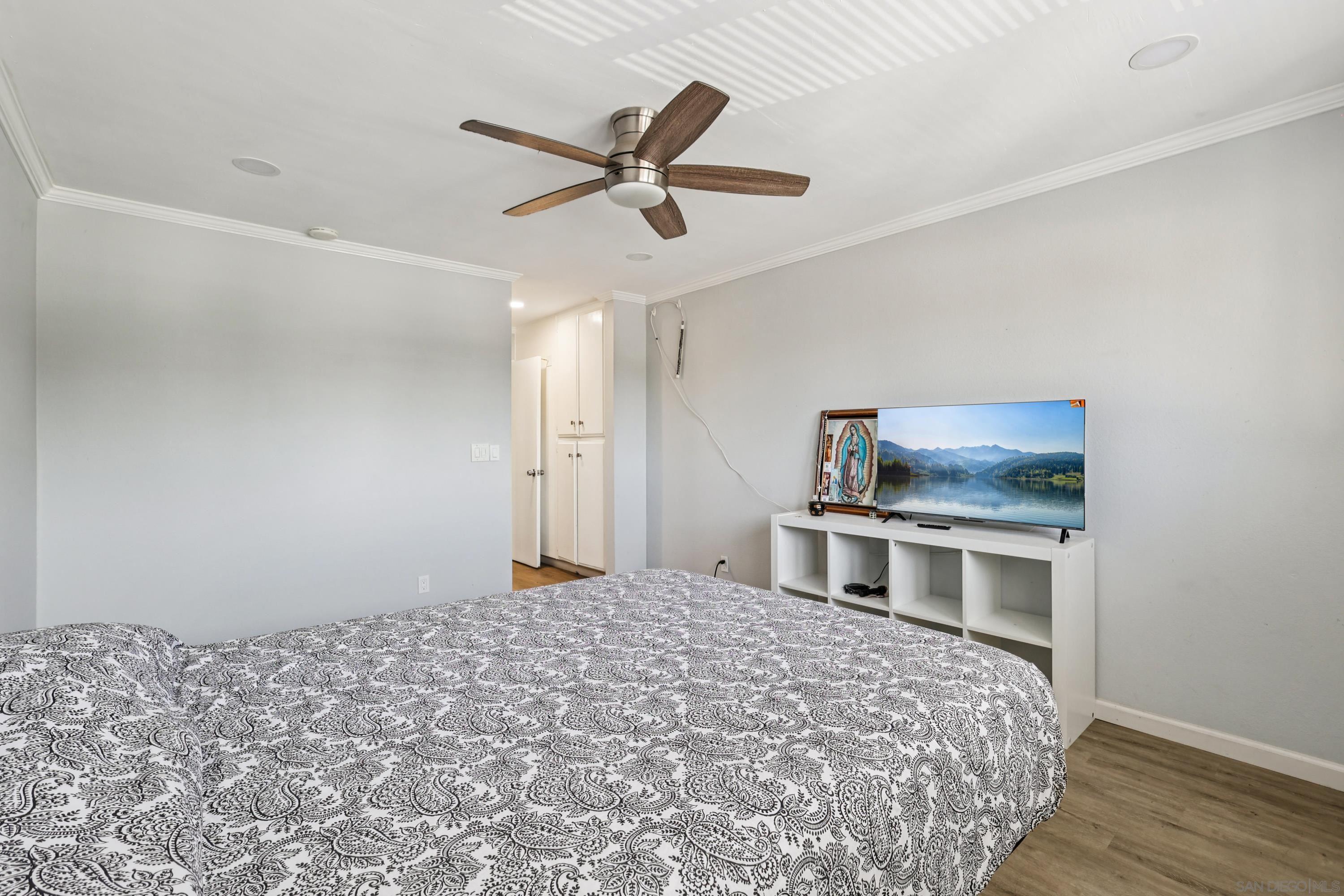 490 Fourth Ave 21
