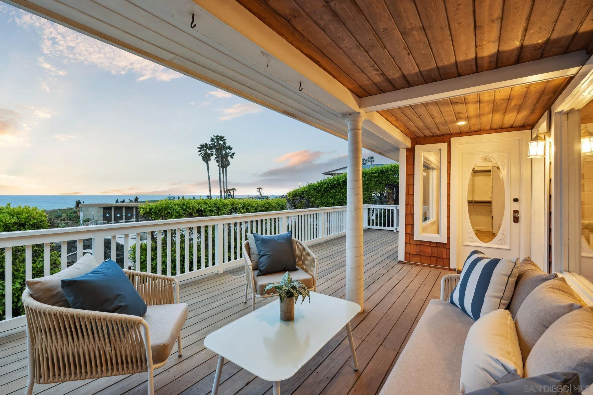 San Diego, California 92109, United States, 3 Bedrooms Bedrooms, ,4 BathroomsBathrooms,Residential,Active,129559