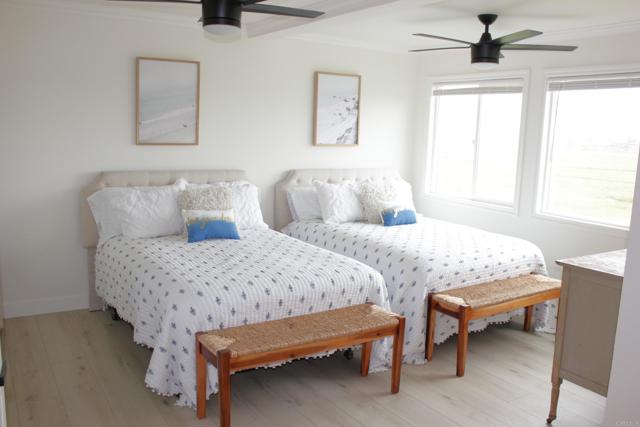 1365 Seacoast Dr