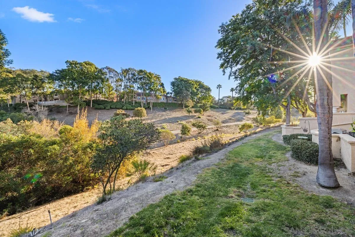 San Diego, California 92124, United States, 2 Bedrooms Bedrooms, ,2 BathroomsBathrooms,Residential,Pending,21505