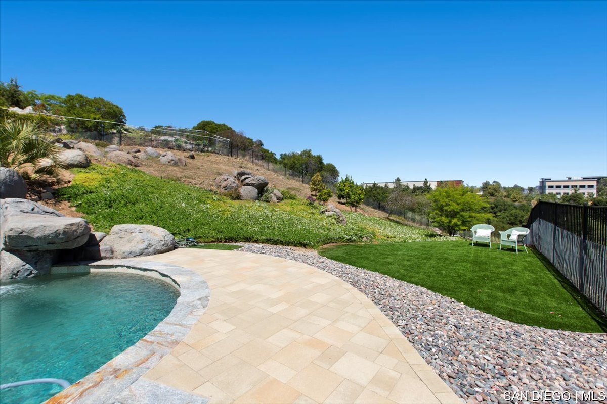1444 Oak View WAY
