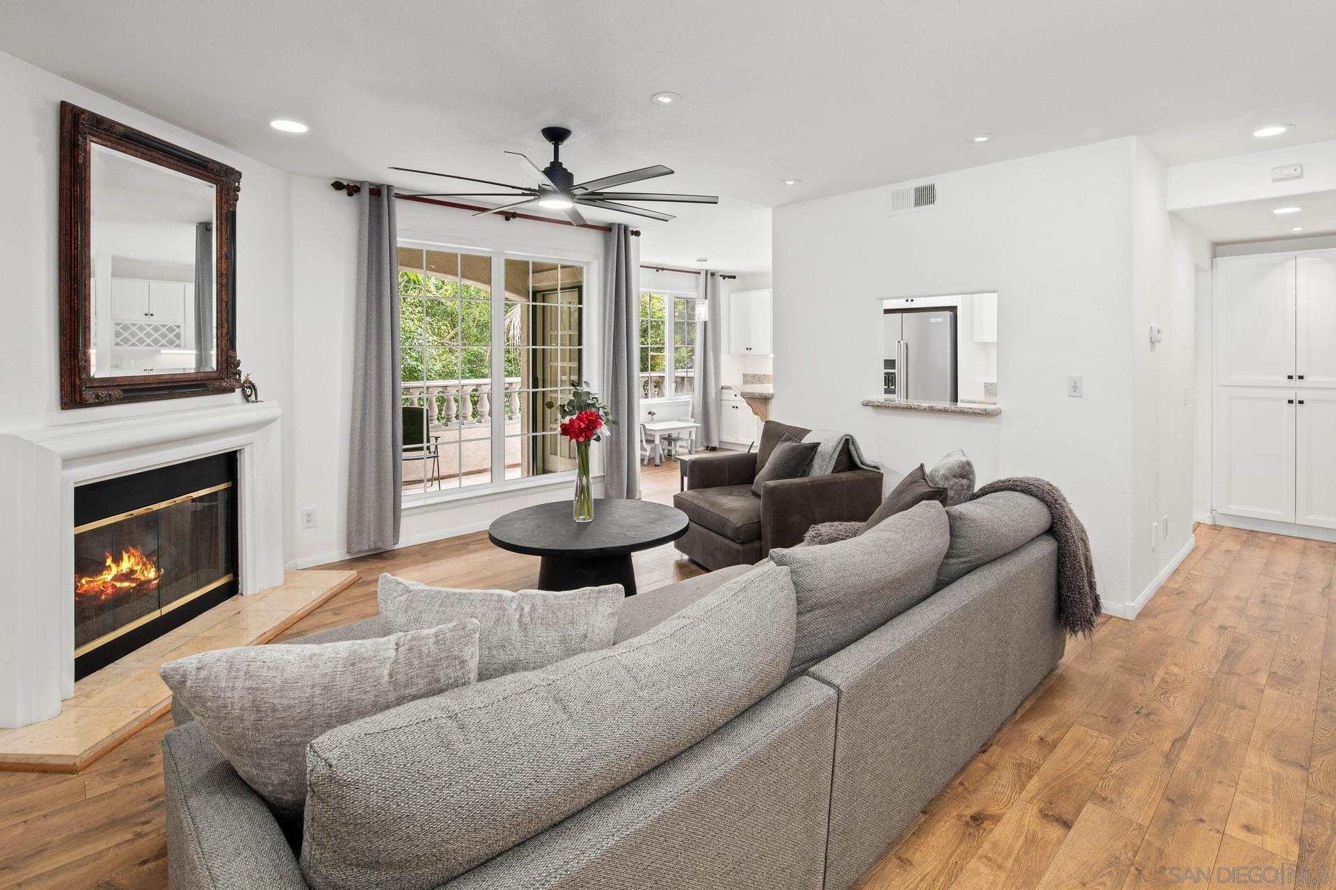 2842 Torrey Pines Rd