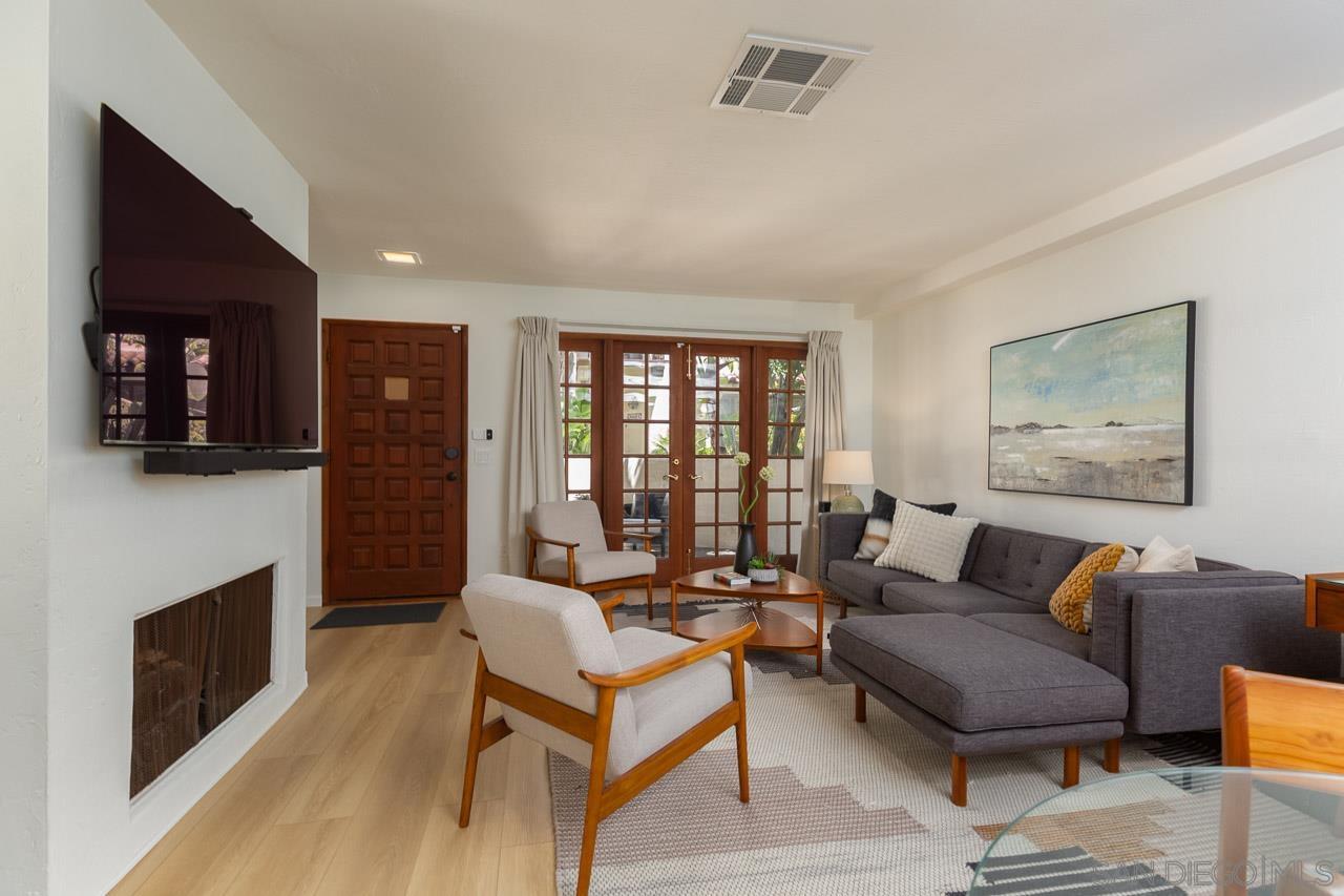 8666 Villa La Jolla Dr #3