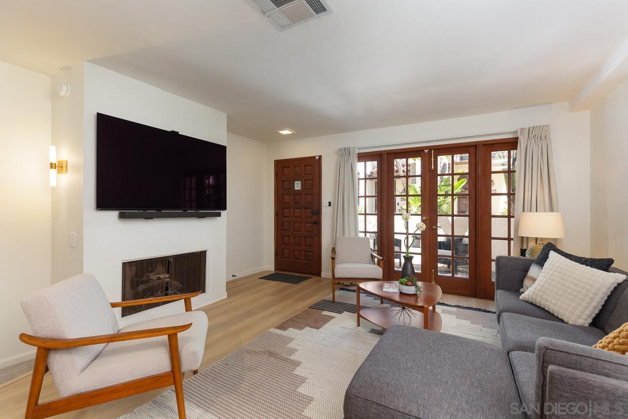 8666 Villa La Jolla Dr #3