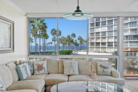 1820 Avenida del Mundo Coronado CA 92118