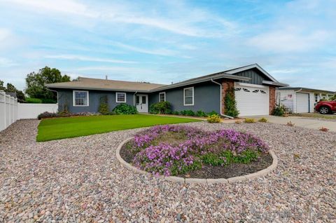 12415  Horado Road San Diego CA 92128