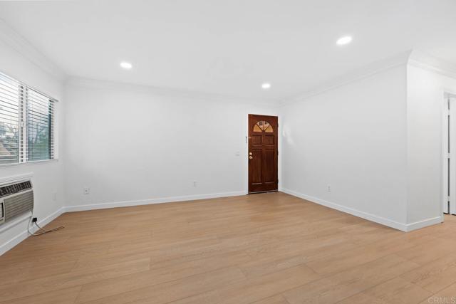855 E Lexington Ave