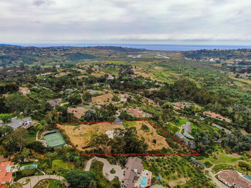 Photo of 4397 Camino Privado, Rancho Santa Fe, CA 92067 (MLS # 240011752)