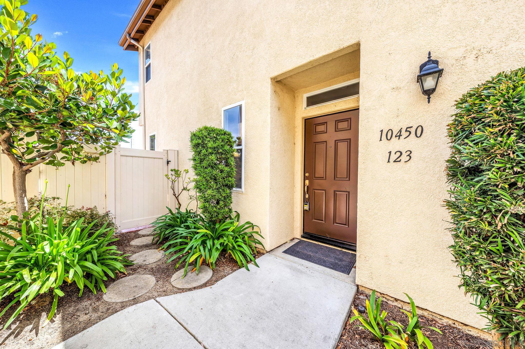 10450 Scripps Poway Pkwy 123