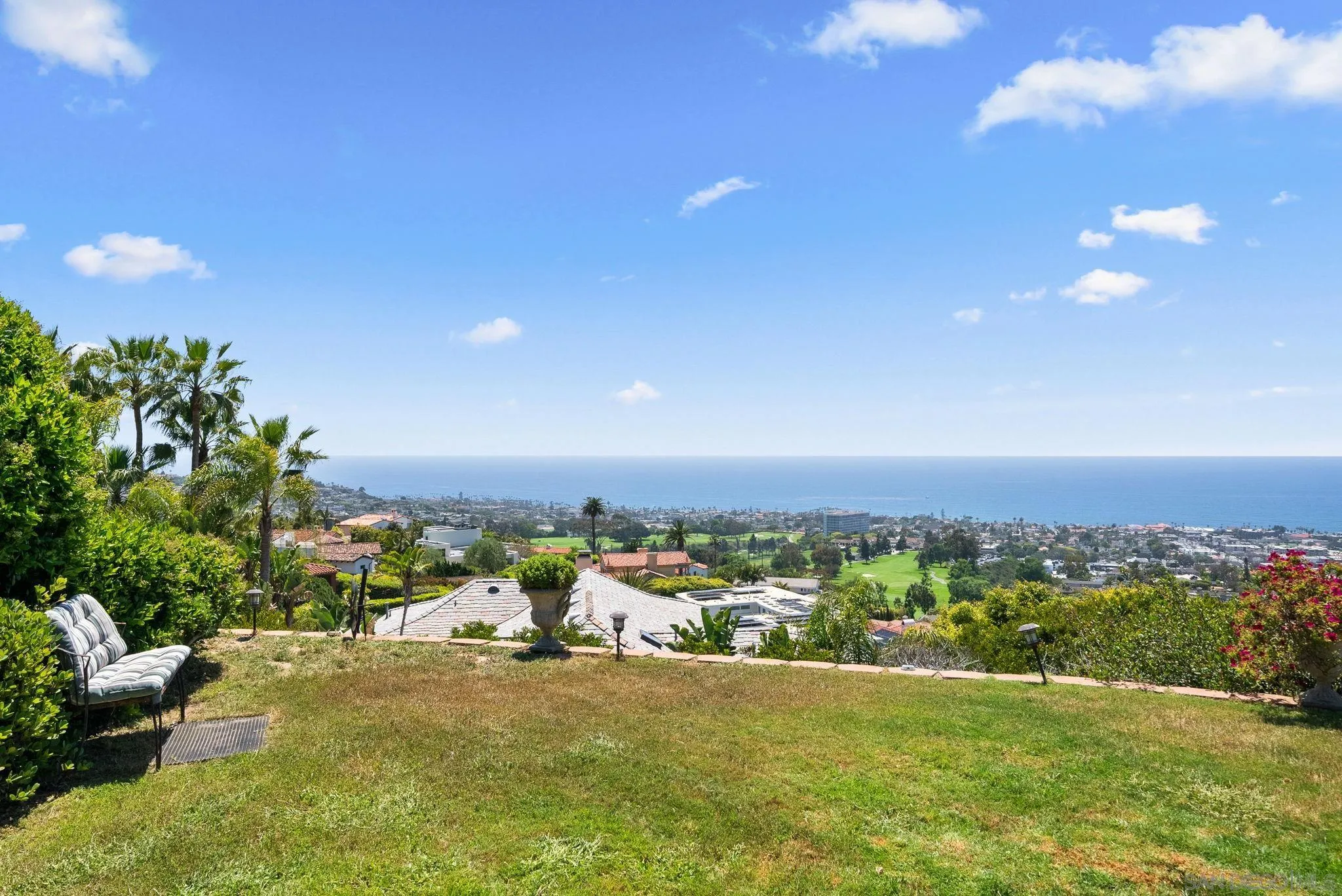 La Jolla, California 92037, United States, 5 Bedrooms Bedrooms, ,5 BathroomsBathrooms,Residential,Active,133993