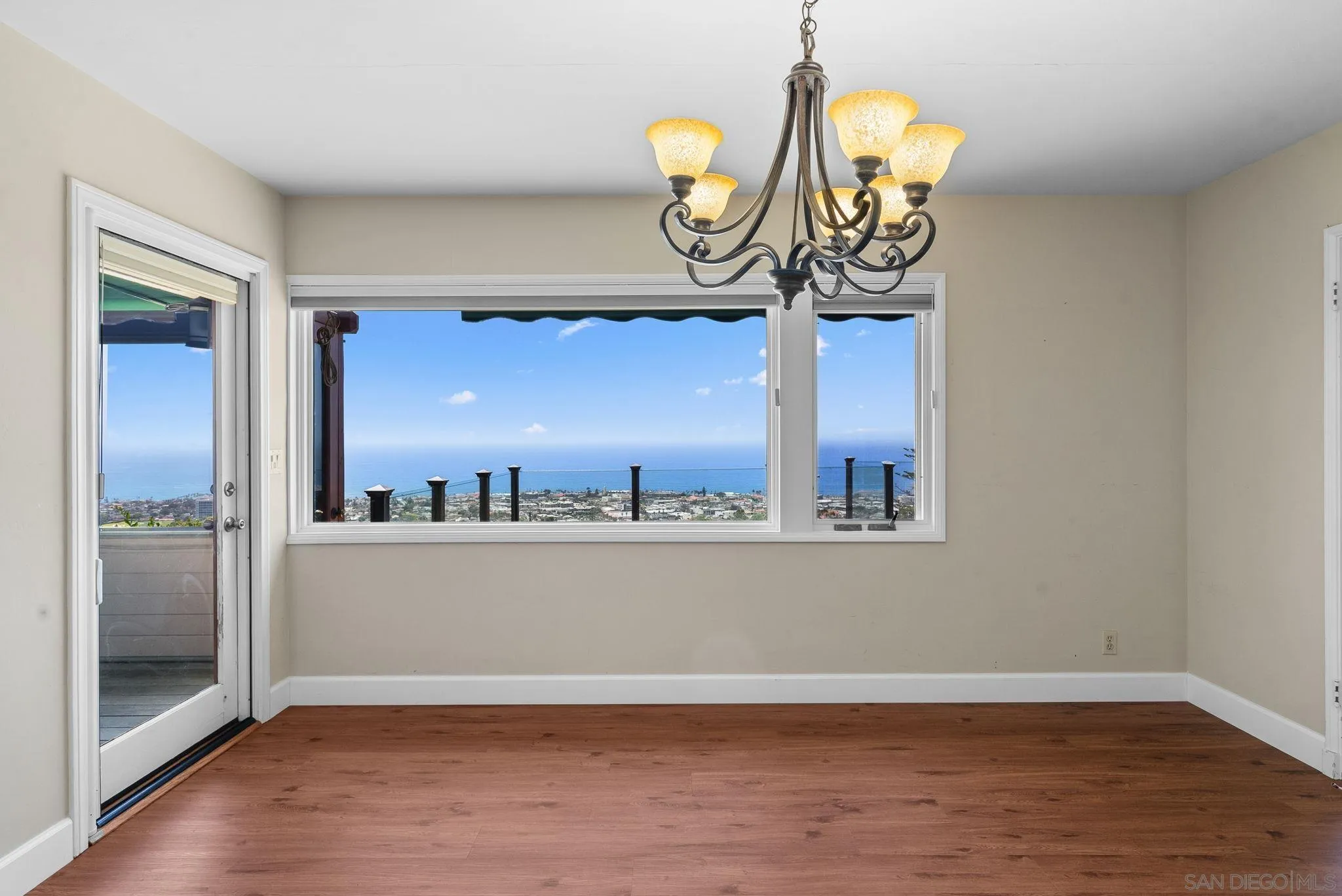 La Jolla, California 92037, United States, 5 Bedrooms Bedrooms, ,5 BathroomsBathrooms,Residential,Active,133993