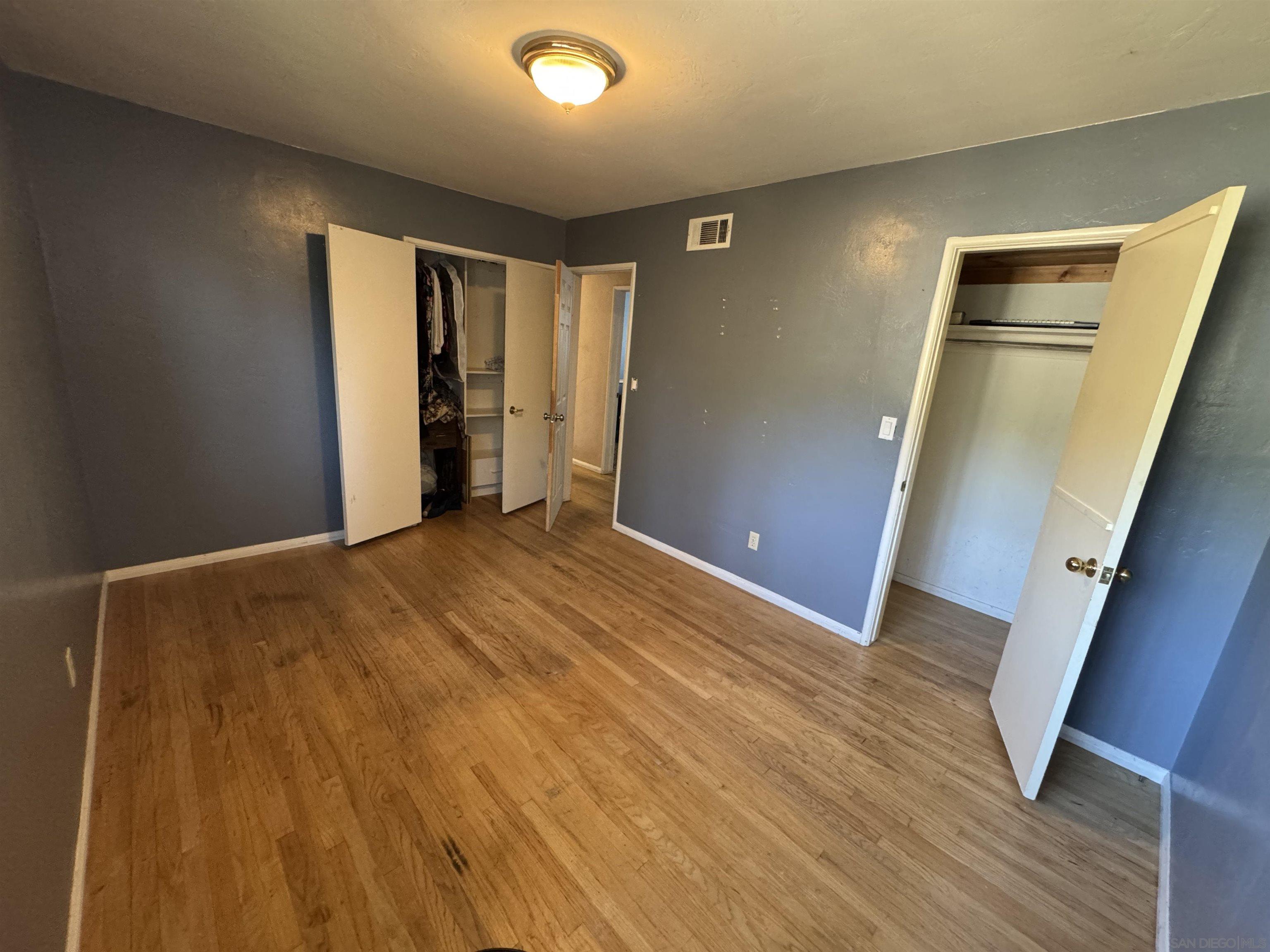 817 Arboleda Rd