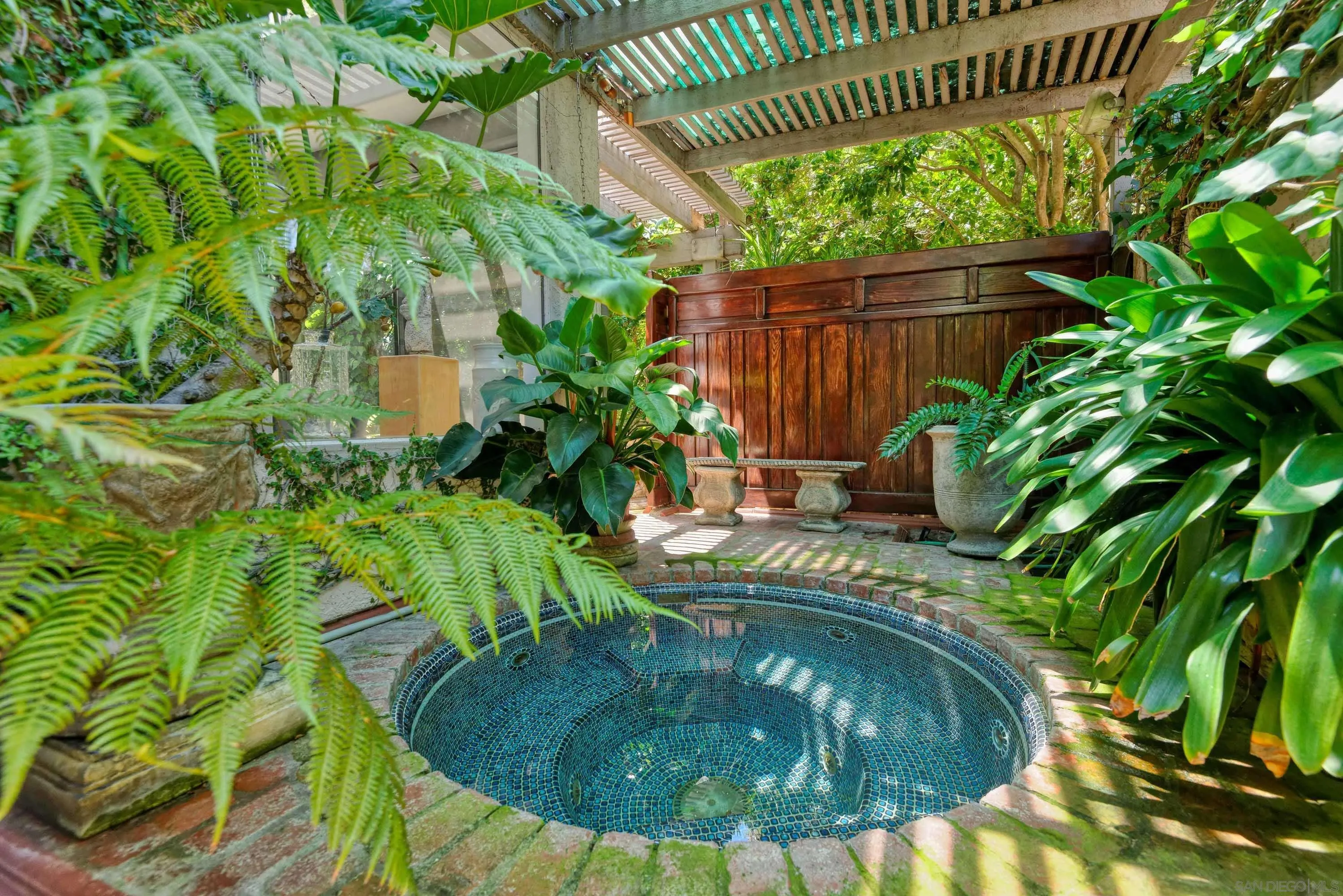 La Jolla, California 92037, United States, 4 Bedrooms Bedrooms, ,3 BathroomsBathrooms,Residential,Active,28142