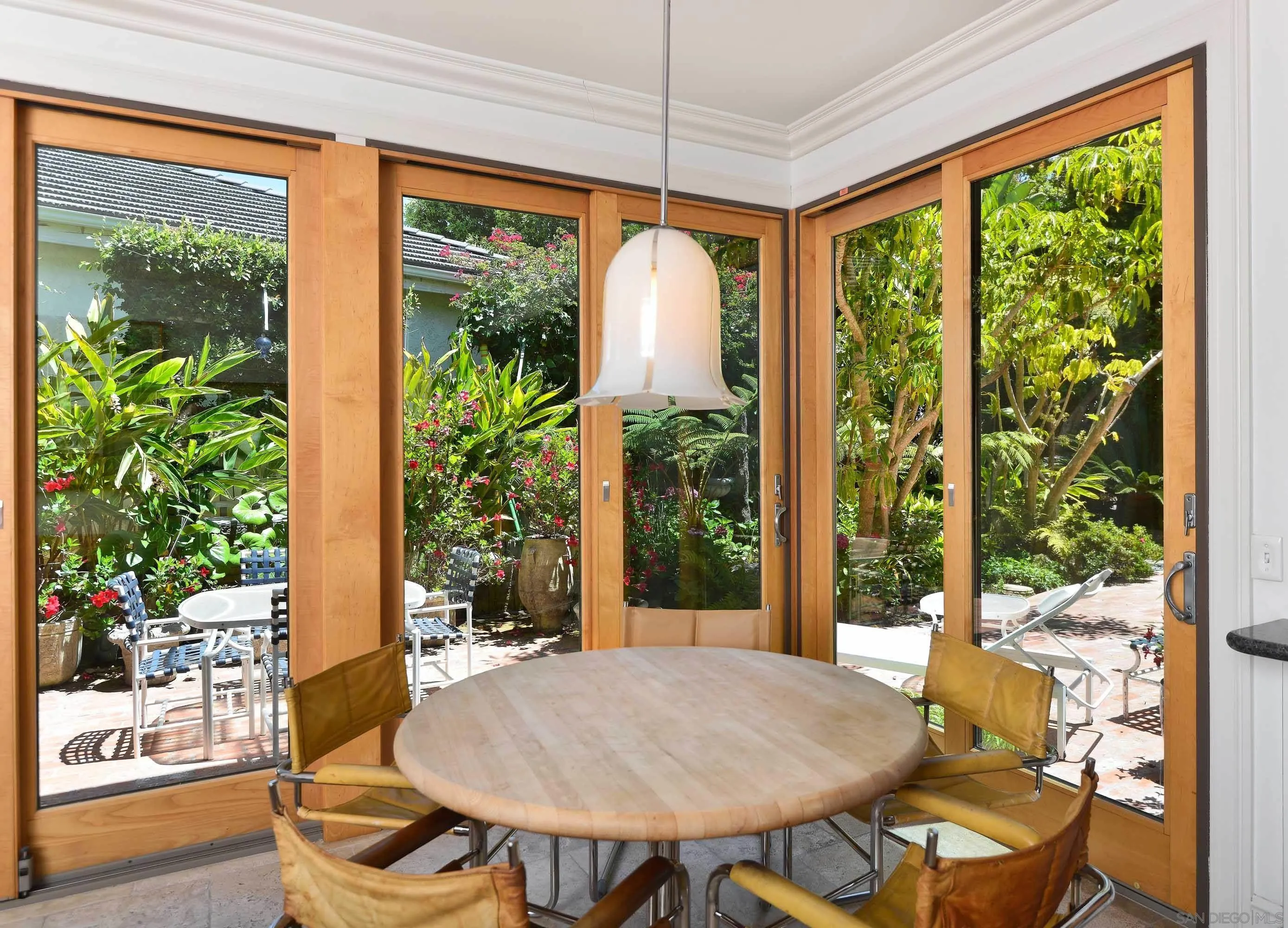 La Jolla, California 92037, United States, 4 Bedrooms Bedrooms, ,3 BathroomsBathrooms,Residential,Active,28142