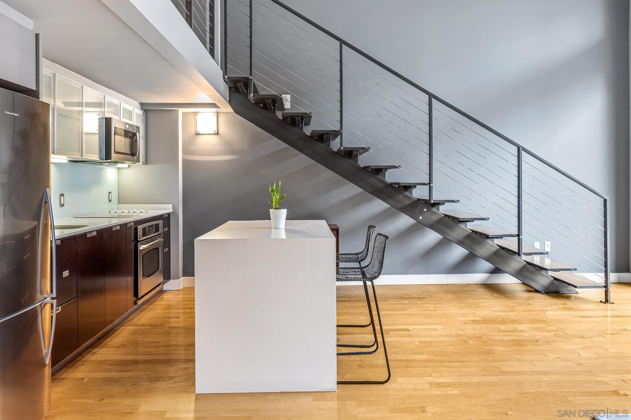 575 6Th Ave 207