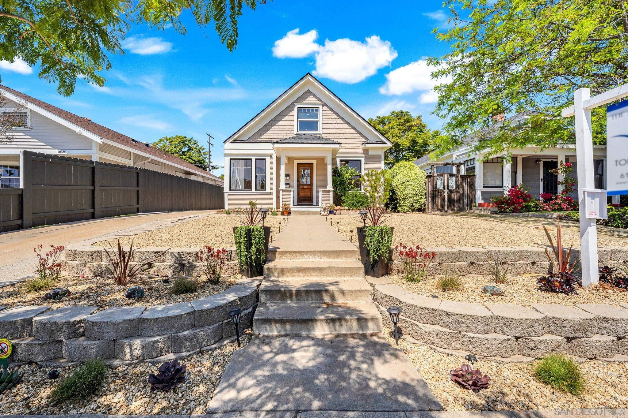 3636 Arizona St