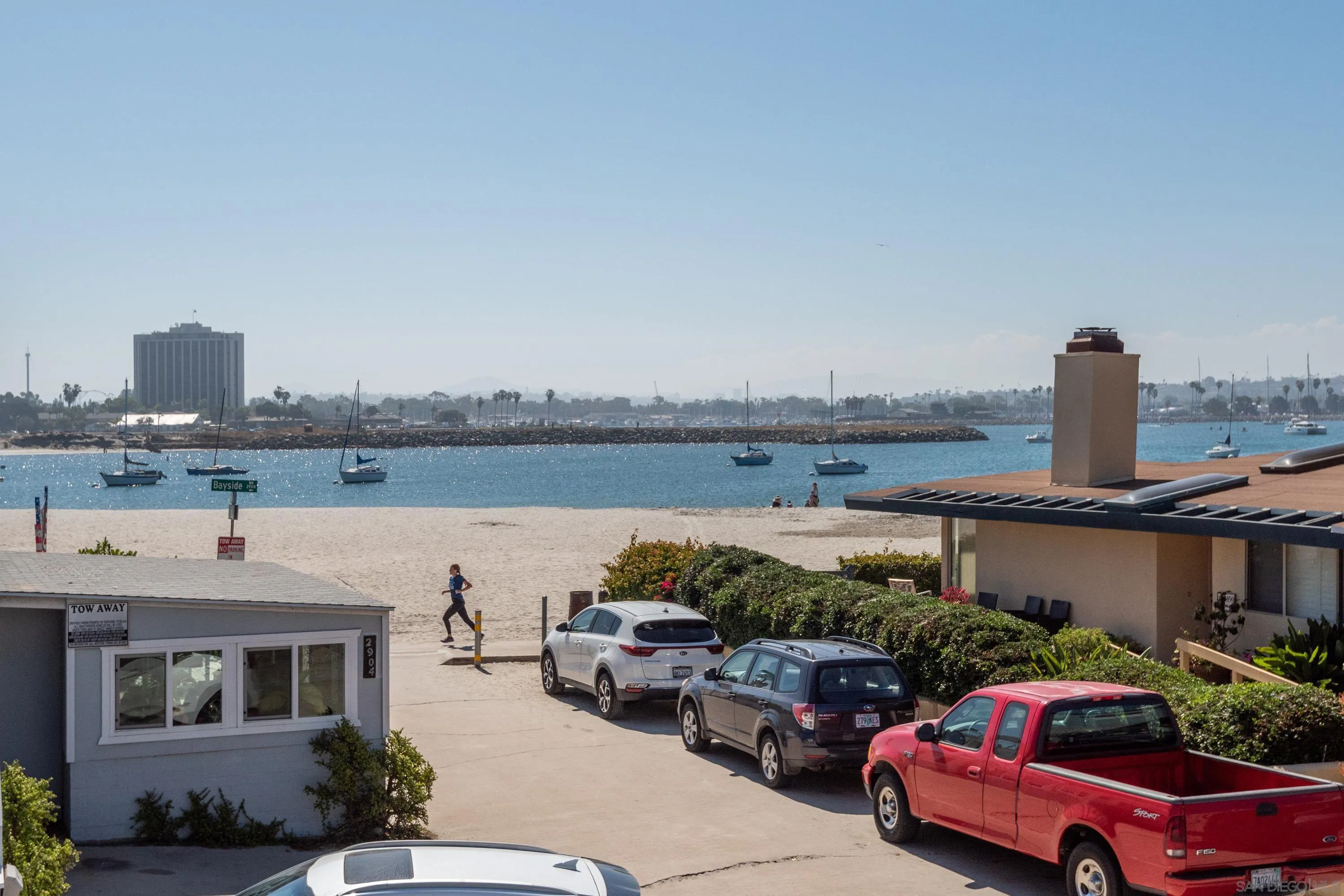 San Diego, California 92109, United States, 3 Bedrooms Bedrooms, ,4 BathroomsBathrooms,Residential,Active,20551