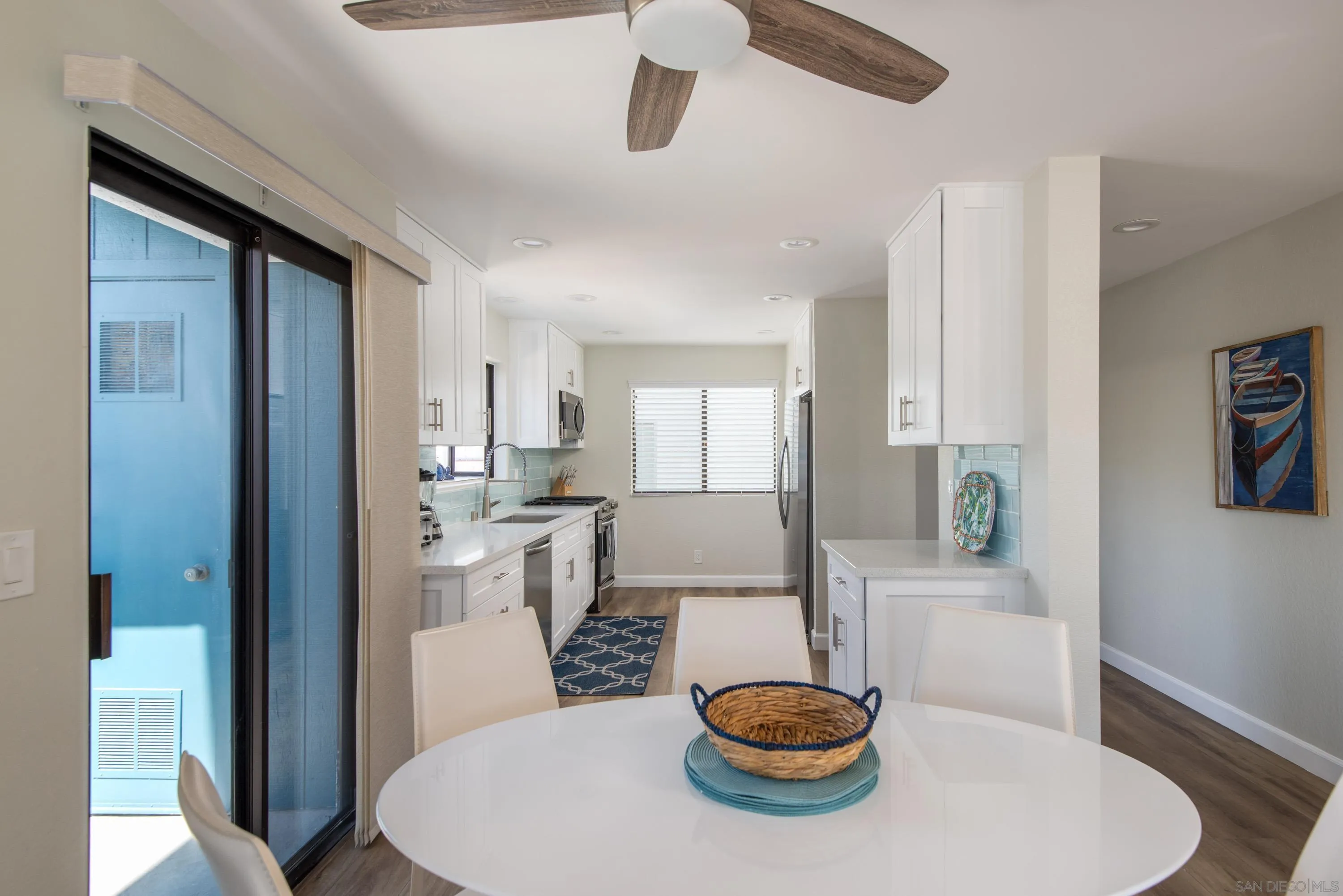 San Diego, California 92109, United States, 3 Bedrooms Bedrooms, ,4 BathroomsBathrooms,Residential,Active,20551