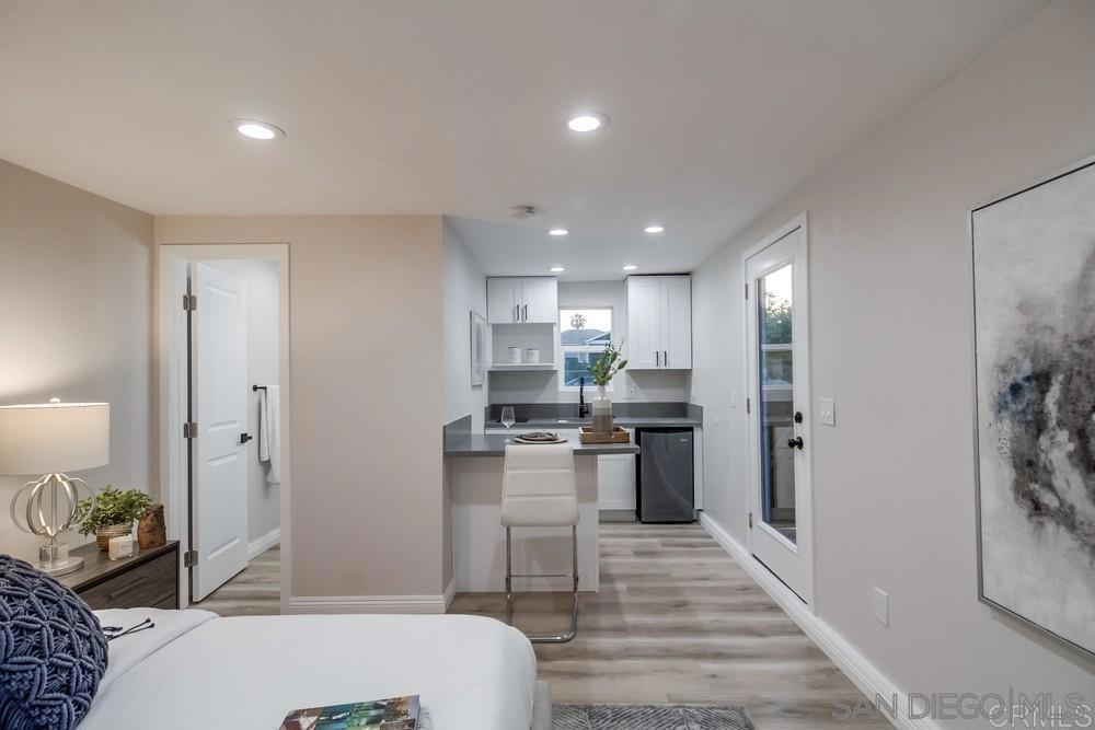 4609 E Mountain View Dr