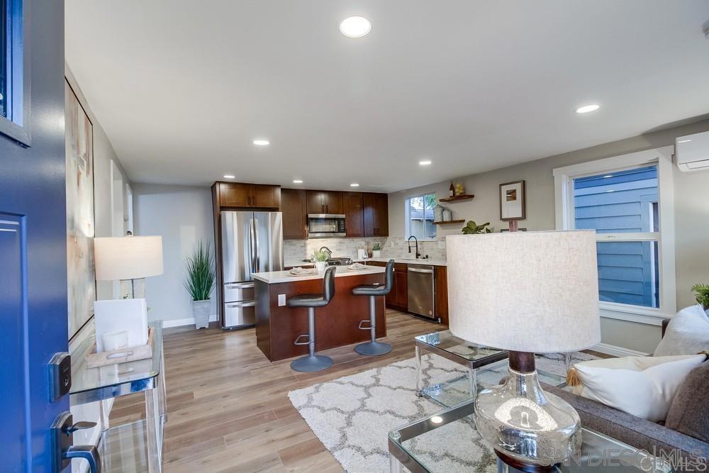 4609 E Mountain View Dr