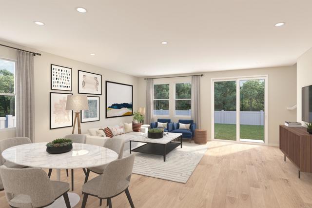 703 Kingbird Loop